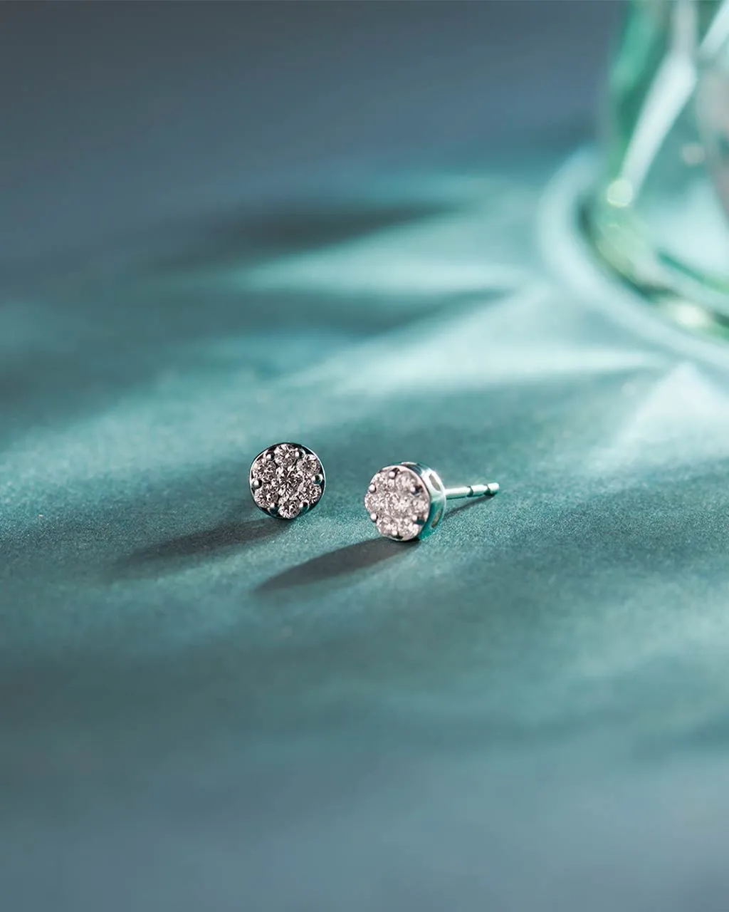 Classic Round Diamond Earrings