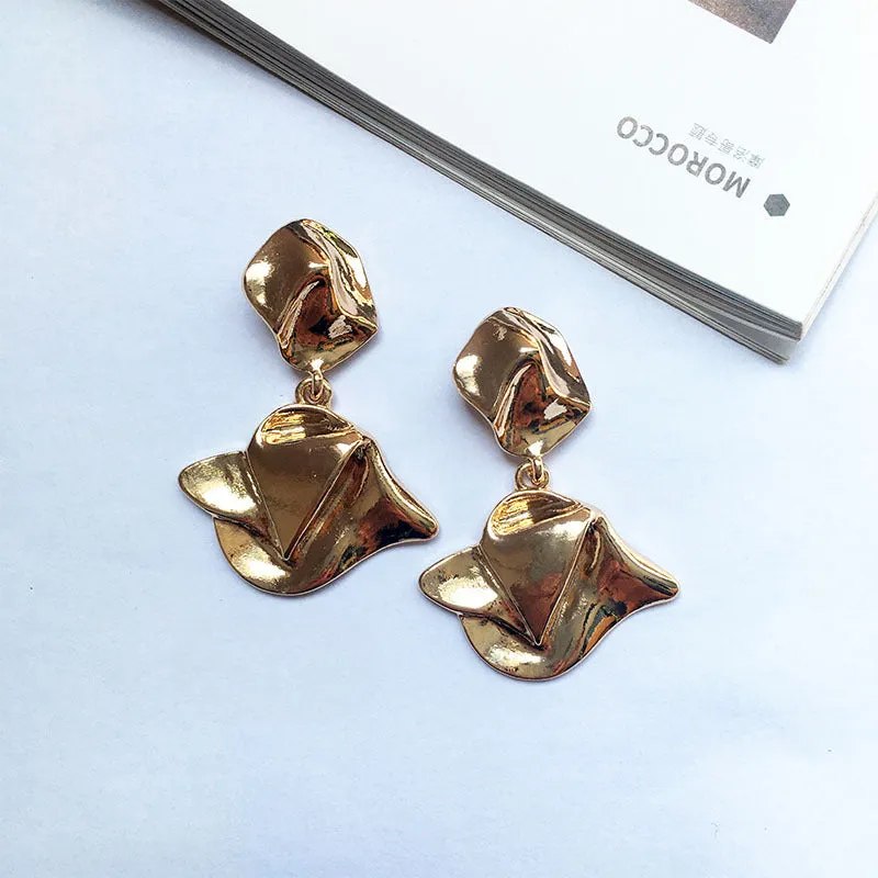 European and American Cross-Border Internet Celebrity: Vienna Verve Exaggerated Alloy Earrings