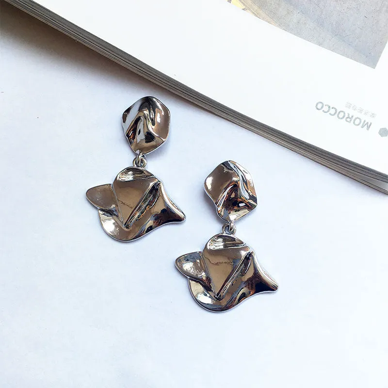 European and American Cross-Border Internet Celebrity: Vienna Verve Exaggerated Alloy Earrings