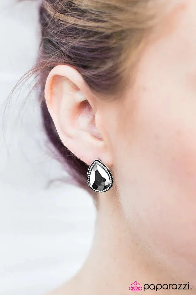 Paparazzi Earring ~ Big City Romance - Silver