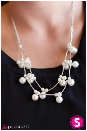 Paparazzi Necklace ~ Instant Classic - White