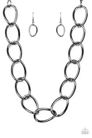 Paparazzi Necklace ~ The Challenger - Black