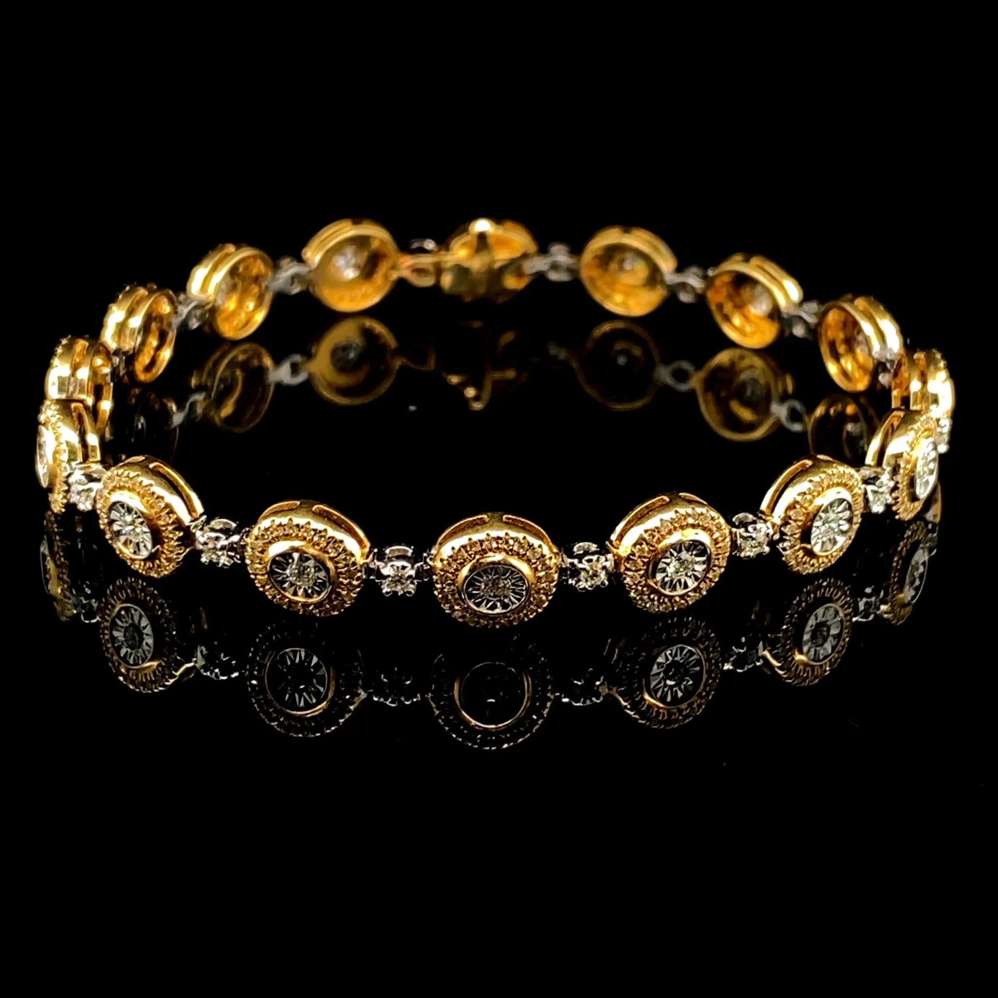 PREORDER | Golden Round Eternity Diamond Bracelet 14kt